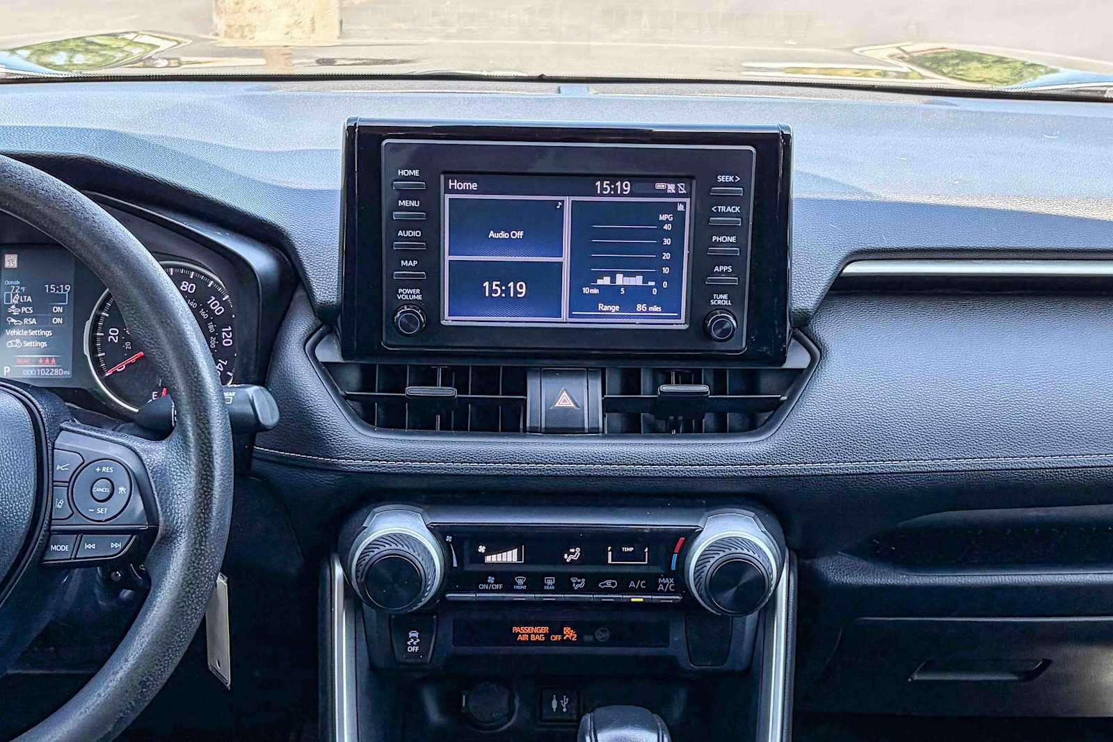 Used 2019 Toyota RAV4 LE image 12