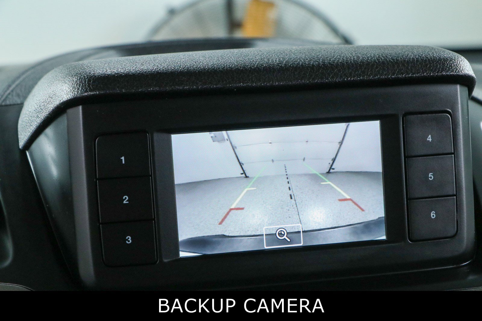Used 2023 Ford Transit Connect XL FWD image 18