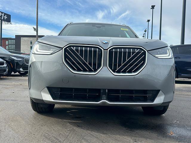 New 2026 BMW X3 xDrive30 w/ Premium Package image 2