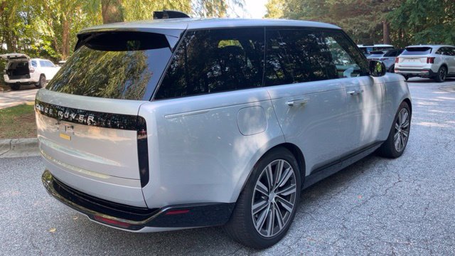 Certified 2025 Land Rover Range Rover Autobiography AWD/4WD image 9