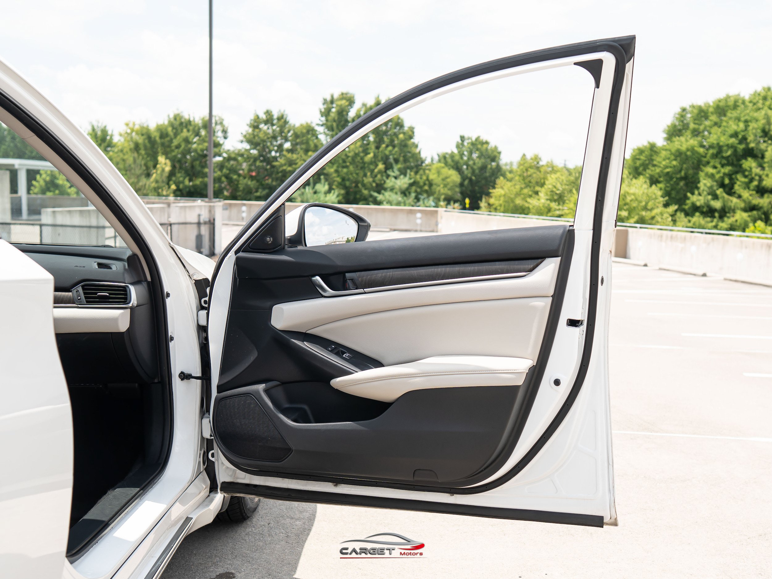 Used 2020 Honda Accord EX-L image 38