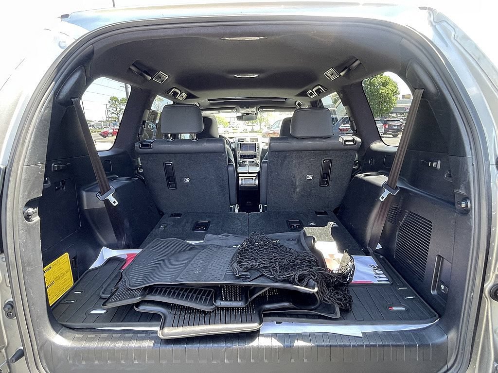 Used 2020 Lexus GX 460 Premium AWD/4WD image 24