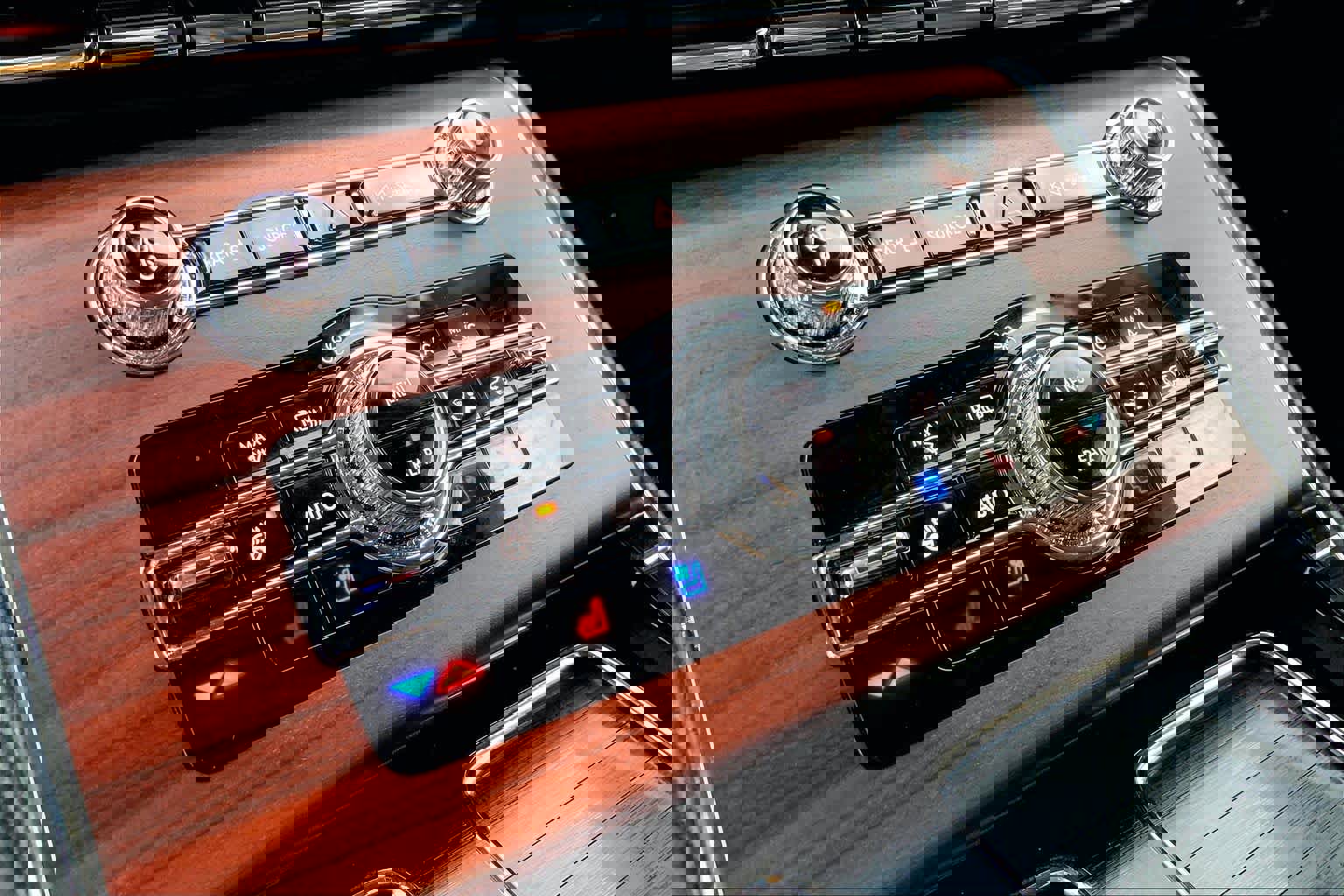 Used 2022 Lincoln Aviator Reserve w/ Elements Package Plus image 36