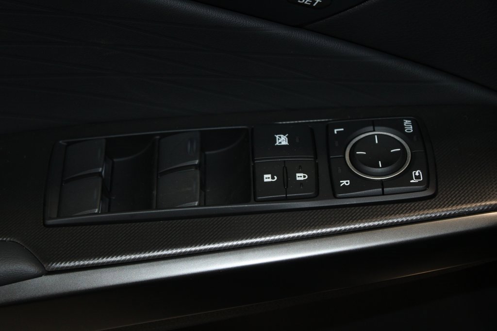 Used 2025 Lexus IS 350 F Sport image 9