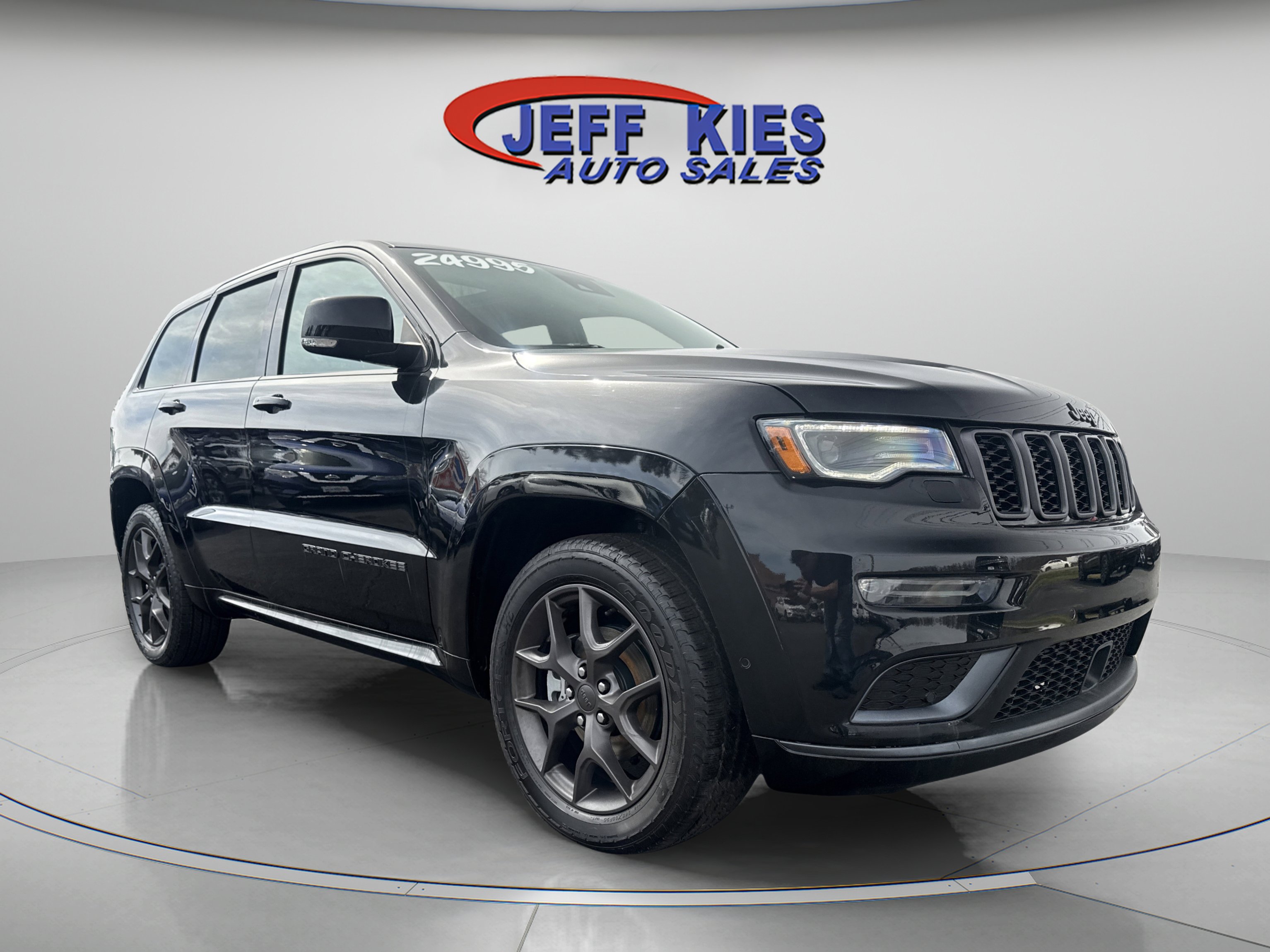 Used 2020 Jeep Grand Cherokee Limited X image 2