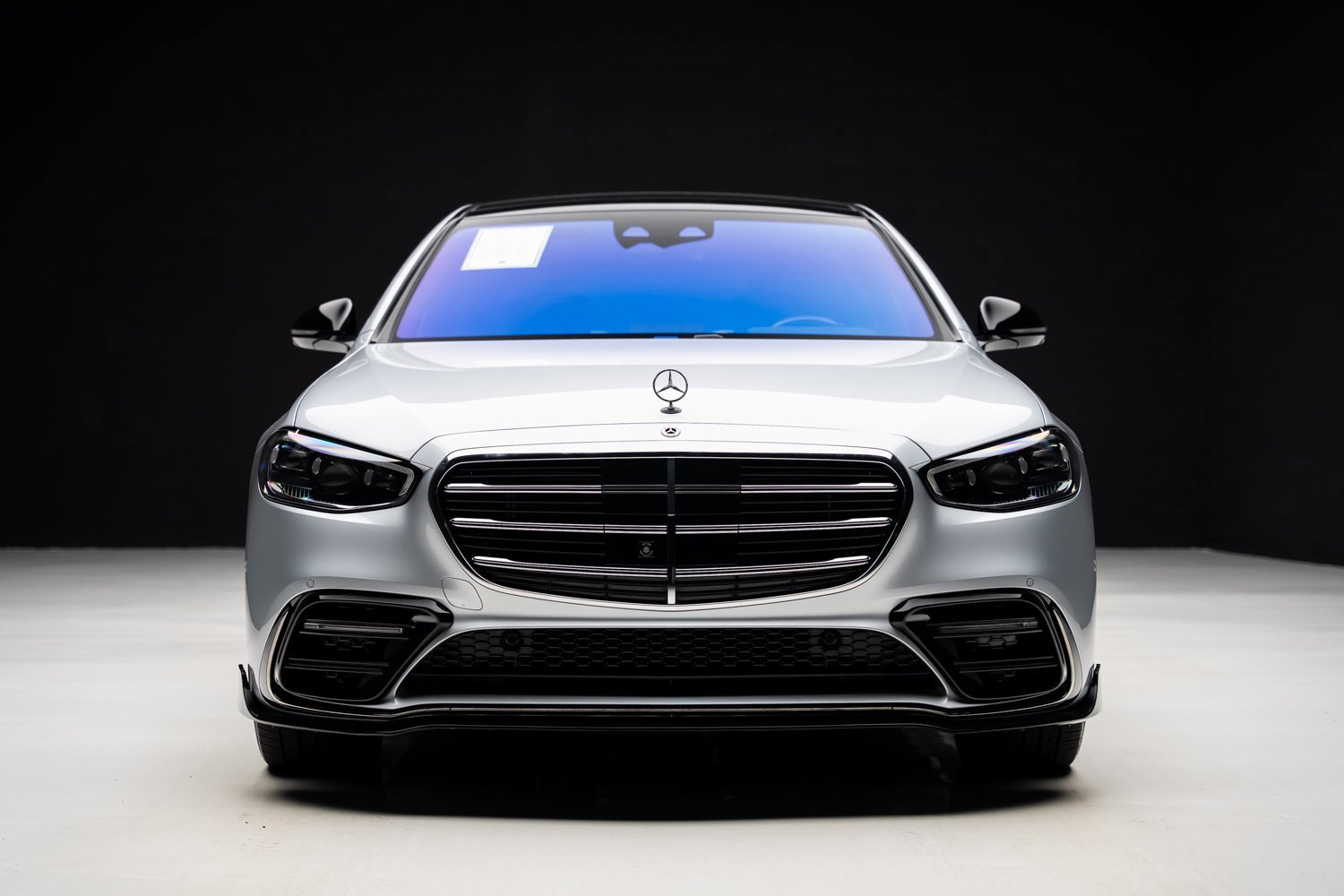 Used 2024 Mercedes-Benz S 580e 4MATIC Sedan image 6