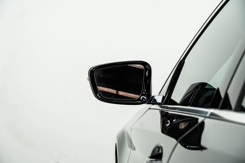 Used 2017 BMW 540i xDrive w/ Premium Package image 14