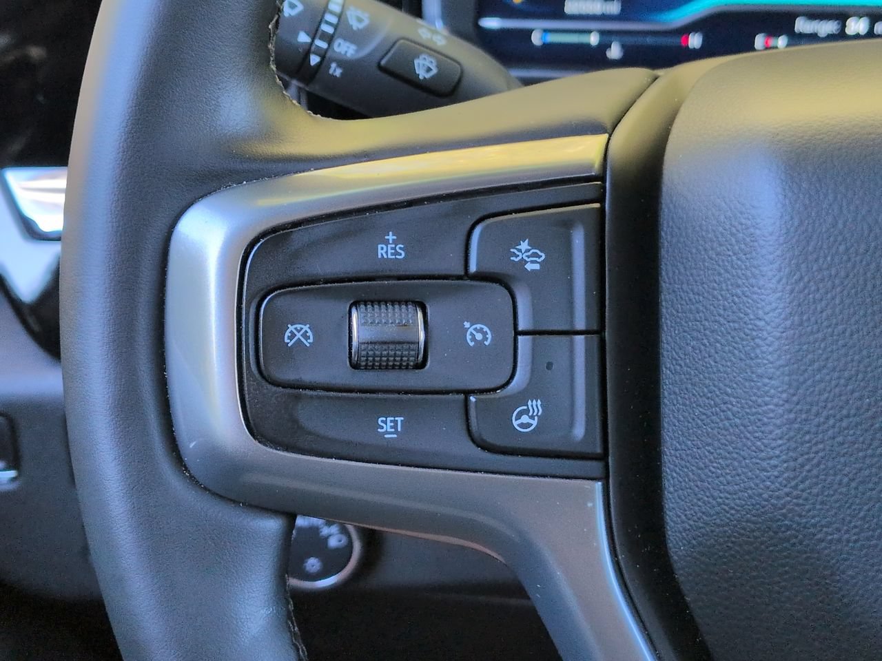 Used 2024 Chevrolet Silverado 1500 LT RWD image 24