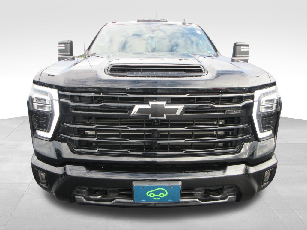 Certified 2024 Chevrolet Silverado 2500 LT w/ Midnight Edition AWD/4WD image 8