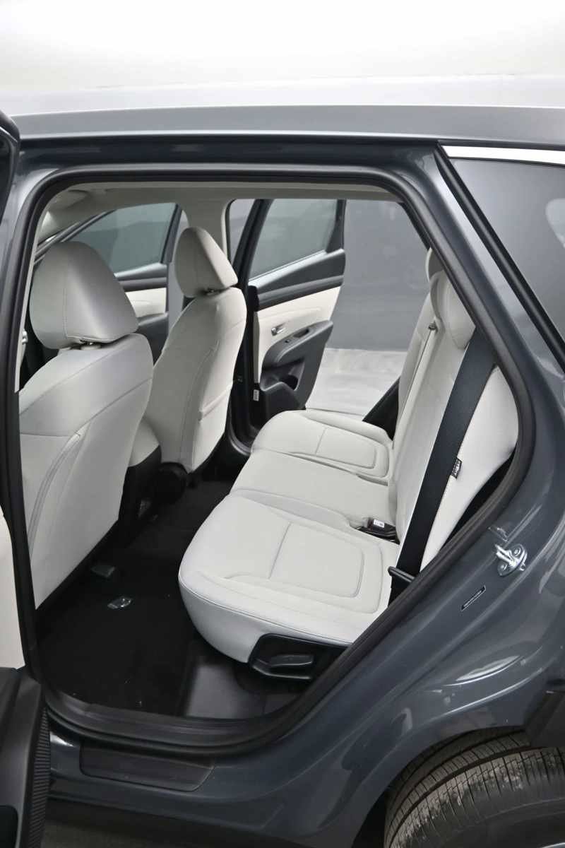 New 2026 Hyundai Tucson SE image 15