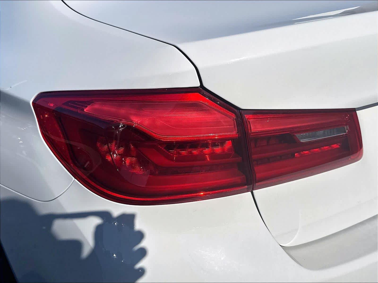 Used 2018 BMW 540i w/ M Sport Package RWD image 24