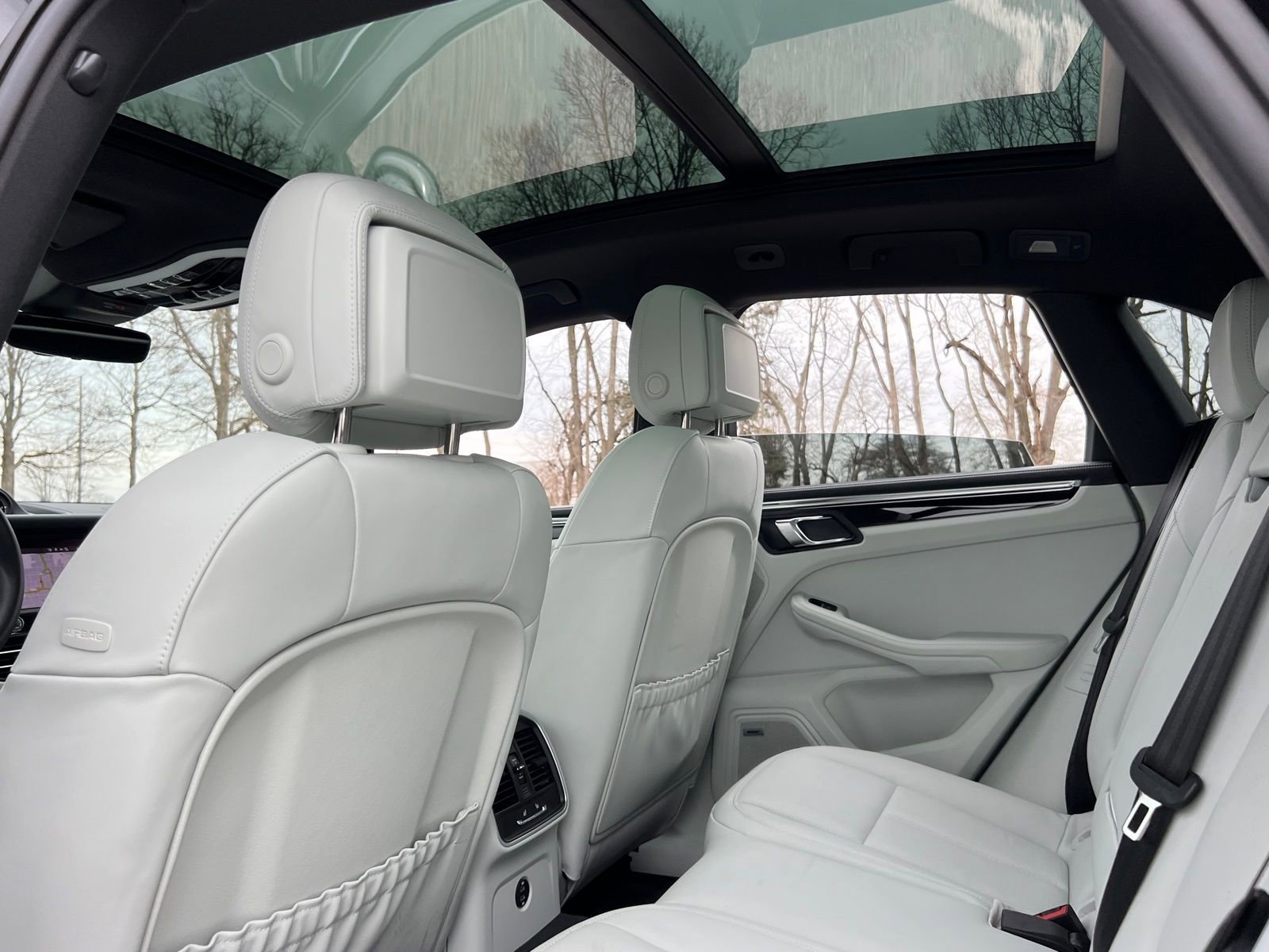 Certified 2025 Porsche Macan image 21