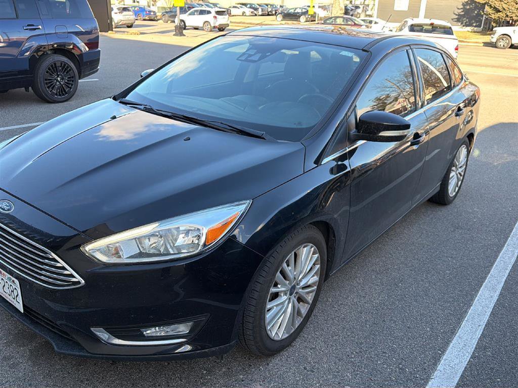Used 2016 Ford Focus Titanium w/ Titanium Technology Package image 4