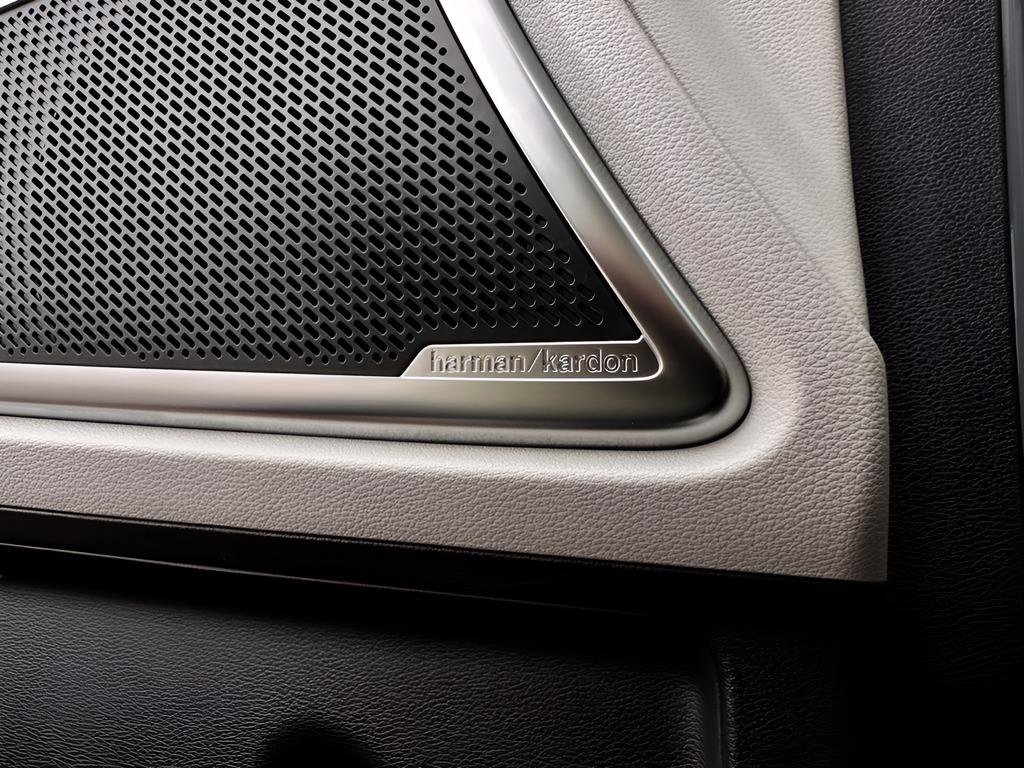 Used 2025 Kia Telluride FWD image 23