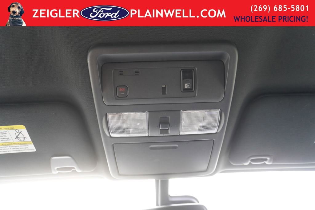 Used 2018 Nissan Titan SL w/ Midnight Edition image 29