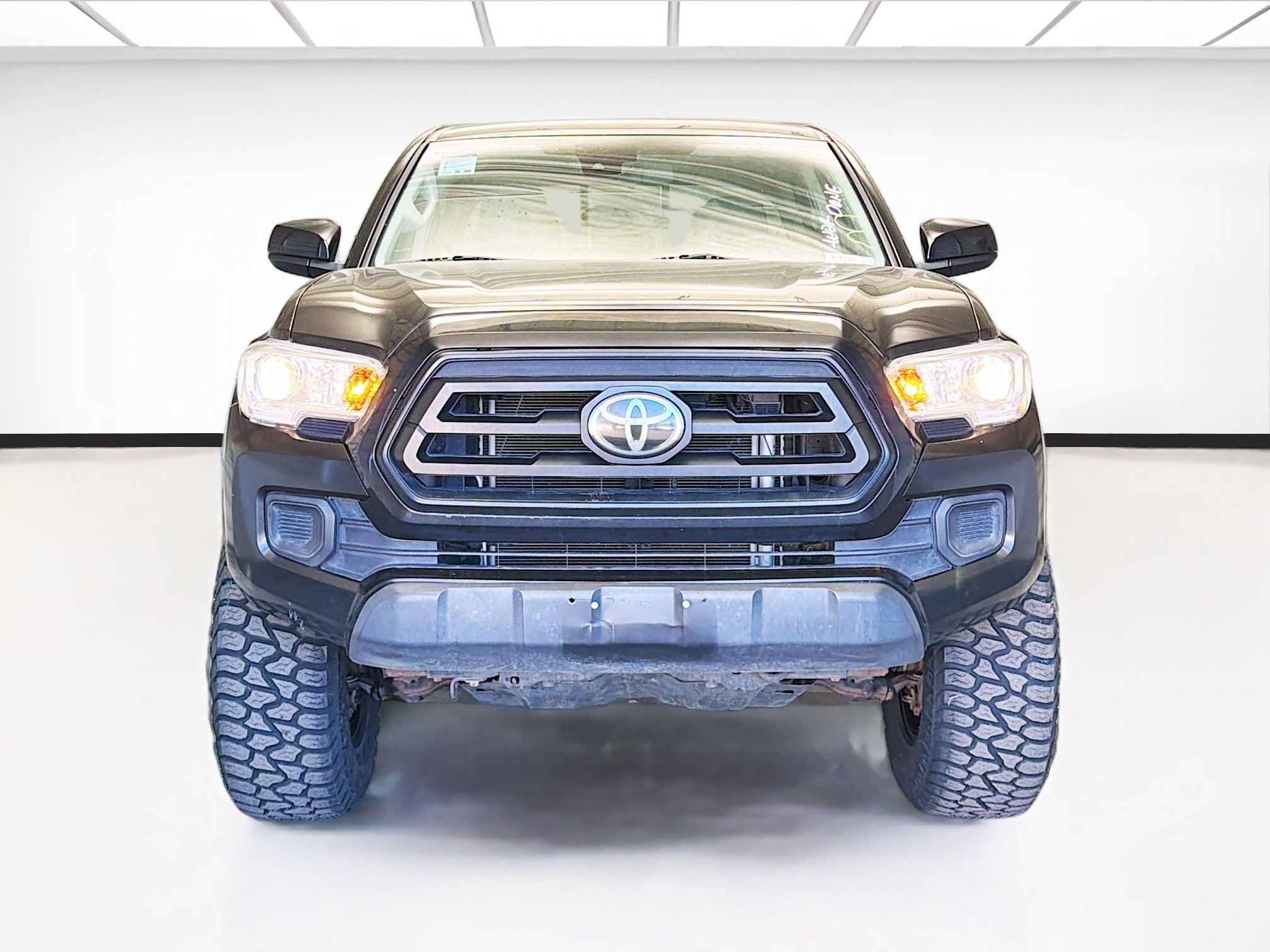 Used 2021 Toyota Tacoma SR image 2