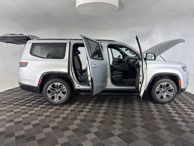 Used 2022 Jeep Wagoneer Series III w/ Convenience Group I image 15