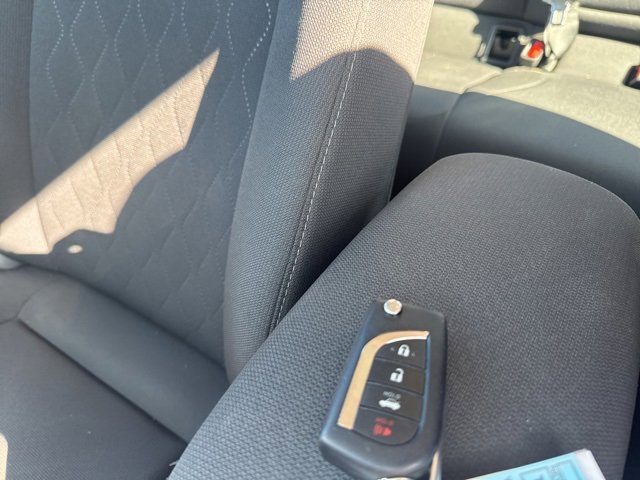 Used 2024 Toyota Corolla LE image 5