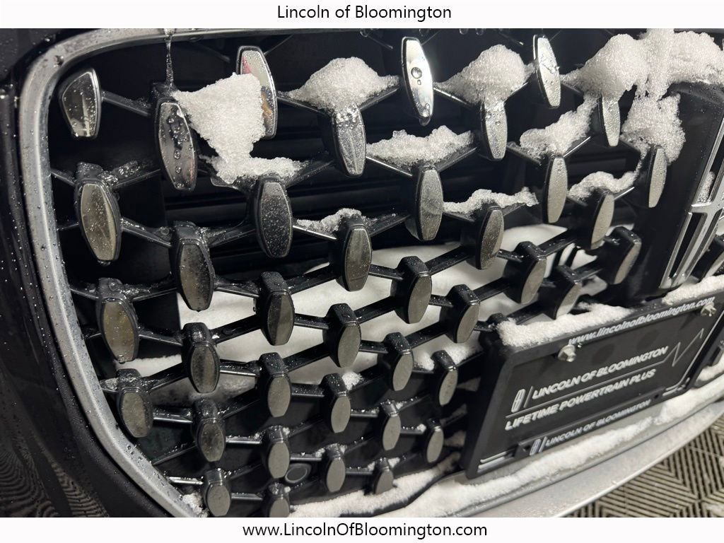 New 2026 Lincoln Corsair Reserve image 13