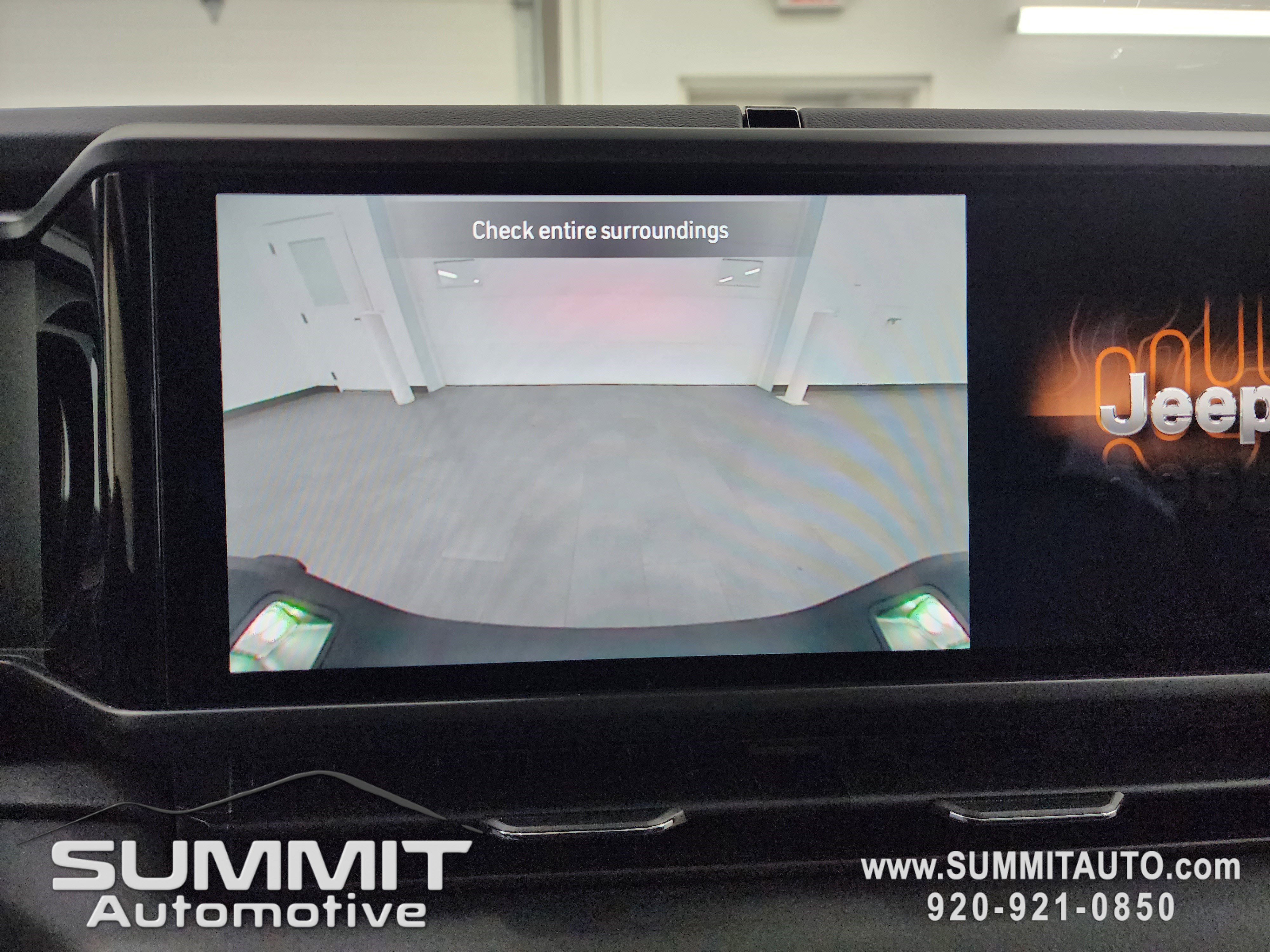 New 2026 Jeep Gladiator Sahara image 14