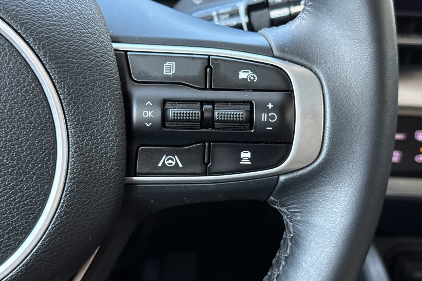 Used 2024 Kia Sportage SX AWD/4WD image 28