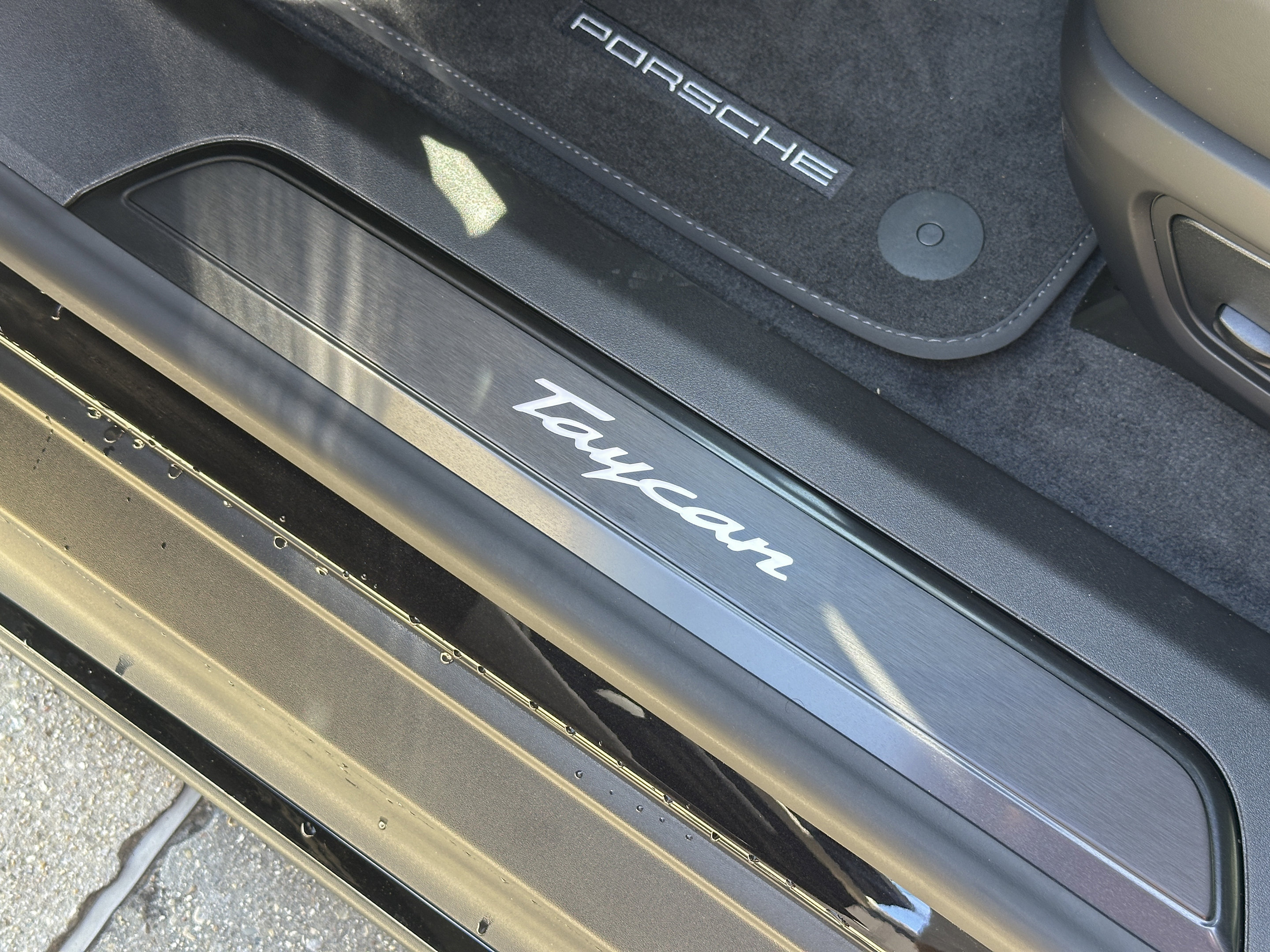 New 2026 Porsche Taycan RWD image 14