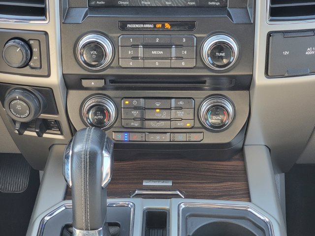 Used 2017 Ford F150 Lariat w/ Equipment Group 502A Luxury AWD/4WD image 21