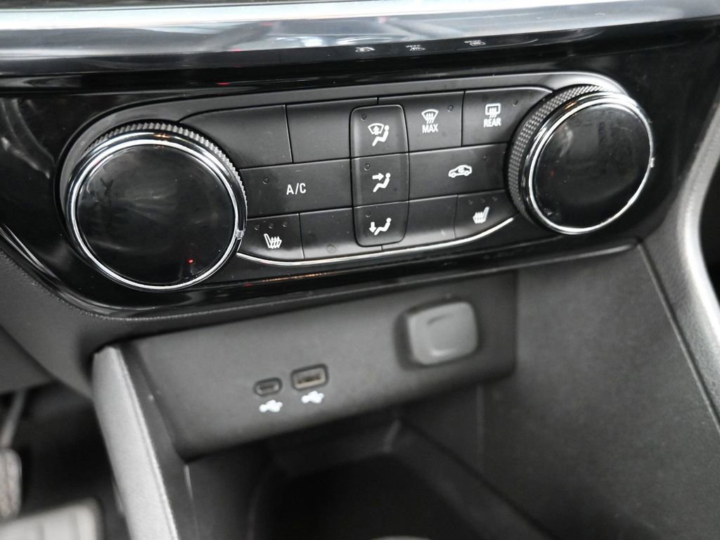 Used 2024 Buick Encore GX Sport Touring w/ Comfort Package image 20