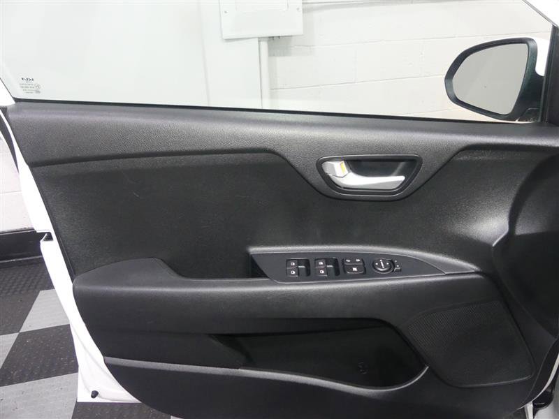 Used 2023 Kia Rio LX FWD image 17