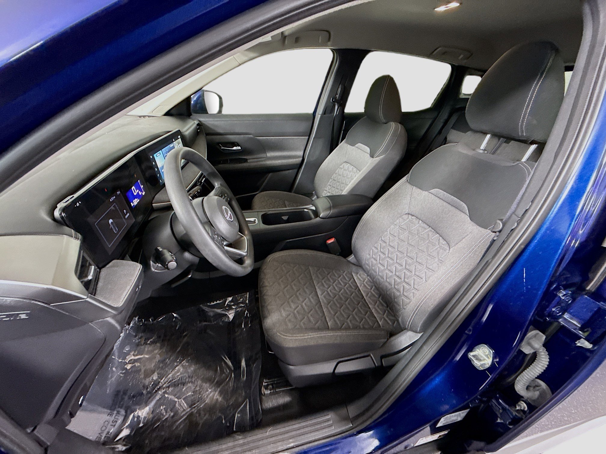 Used 2025 Nissan Kicks SV image 22