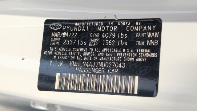Used 2022 Hyundai Elantra Limited FWD image 28