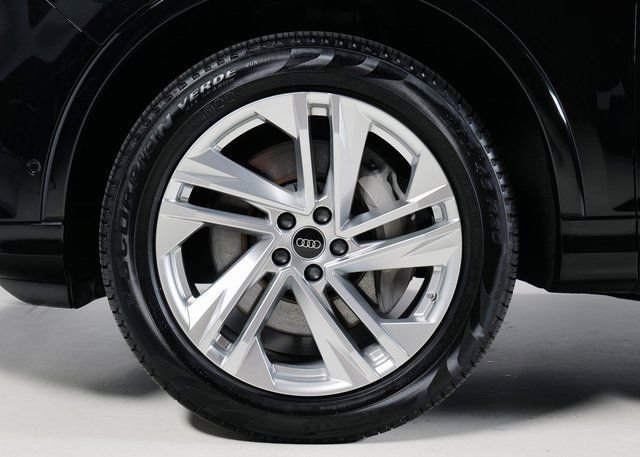 Certified 2022 Audi Q7 3.0T Premium Plus image 32