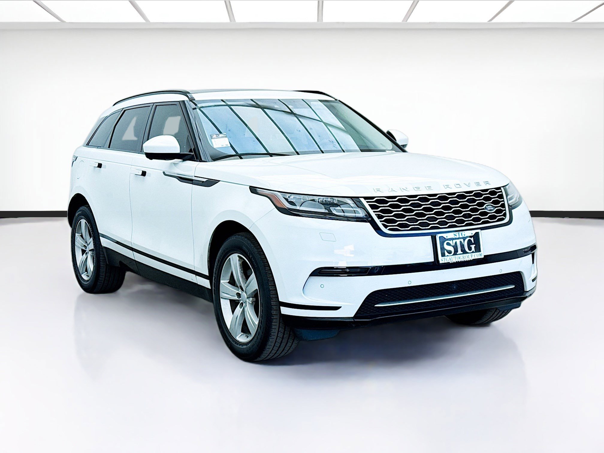 Used 2020 Land Rover Range Rover Velar S AWD/4WD image 3