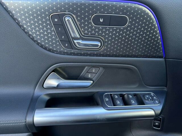 Certified 2025 Mercedes-Benz GLA 250 4MATIC image 13