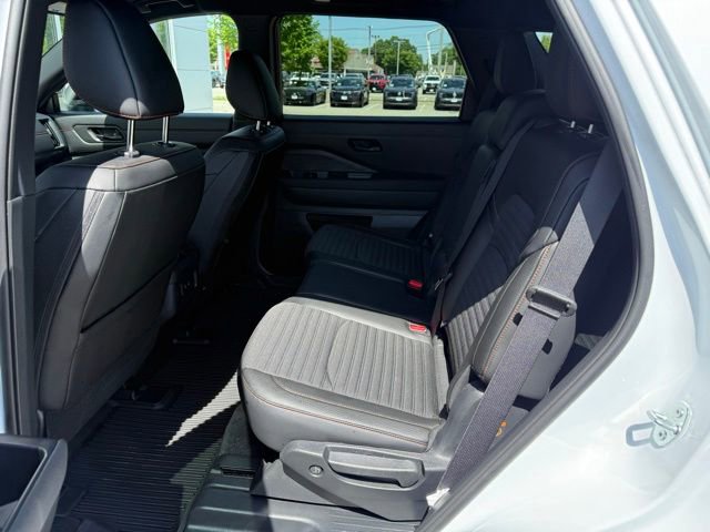 Certified 2026 Nissan Pathfinder Rock Creek AWD/4WD image 17
