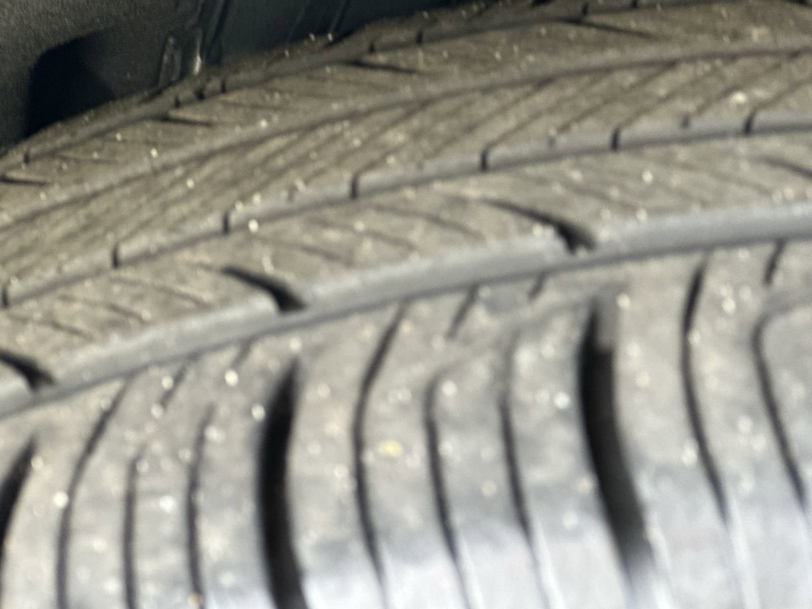 Used 2023 Ford Explorer XLT RWD image 12