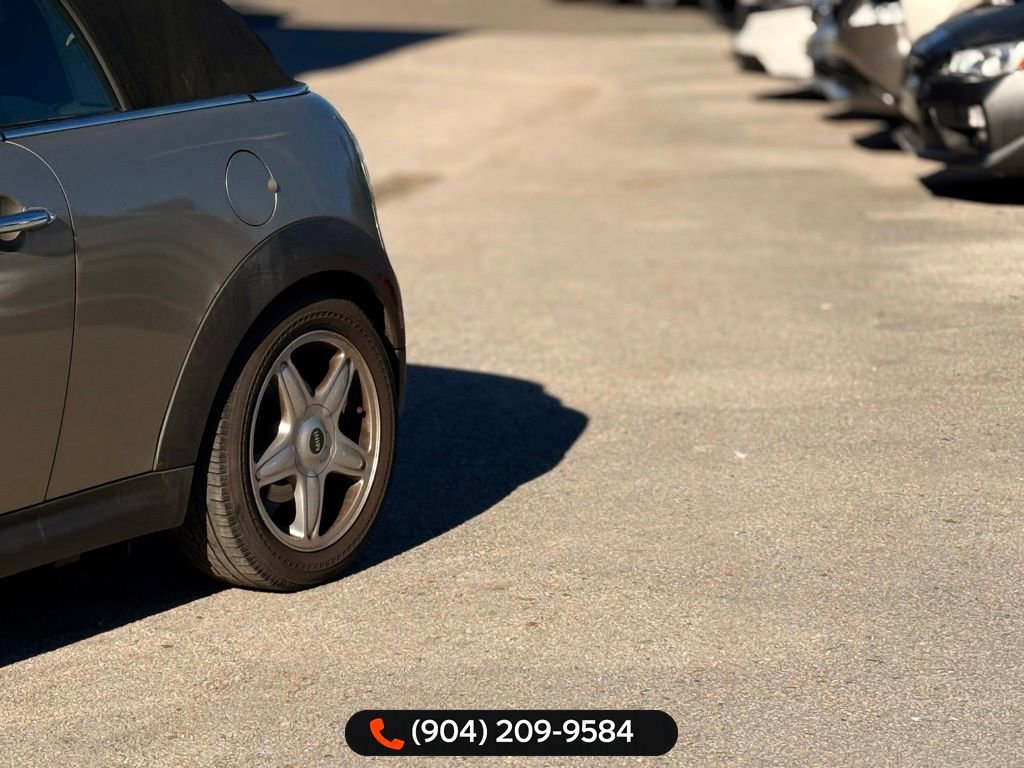 Used 2010 MINI Cooper Convertible image 2