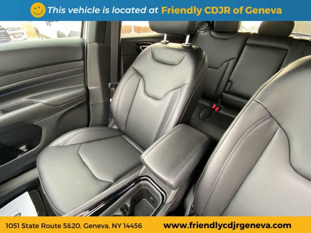 Used 2026 Jeep Compass Limited AWD/4WD image 10