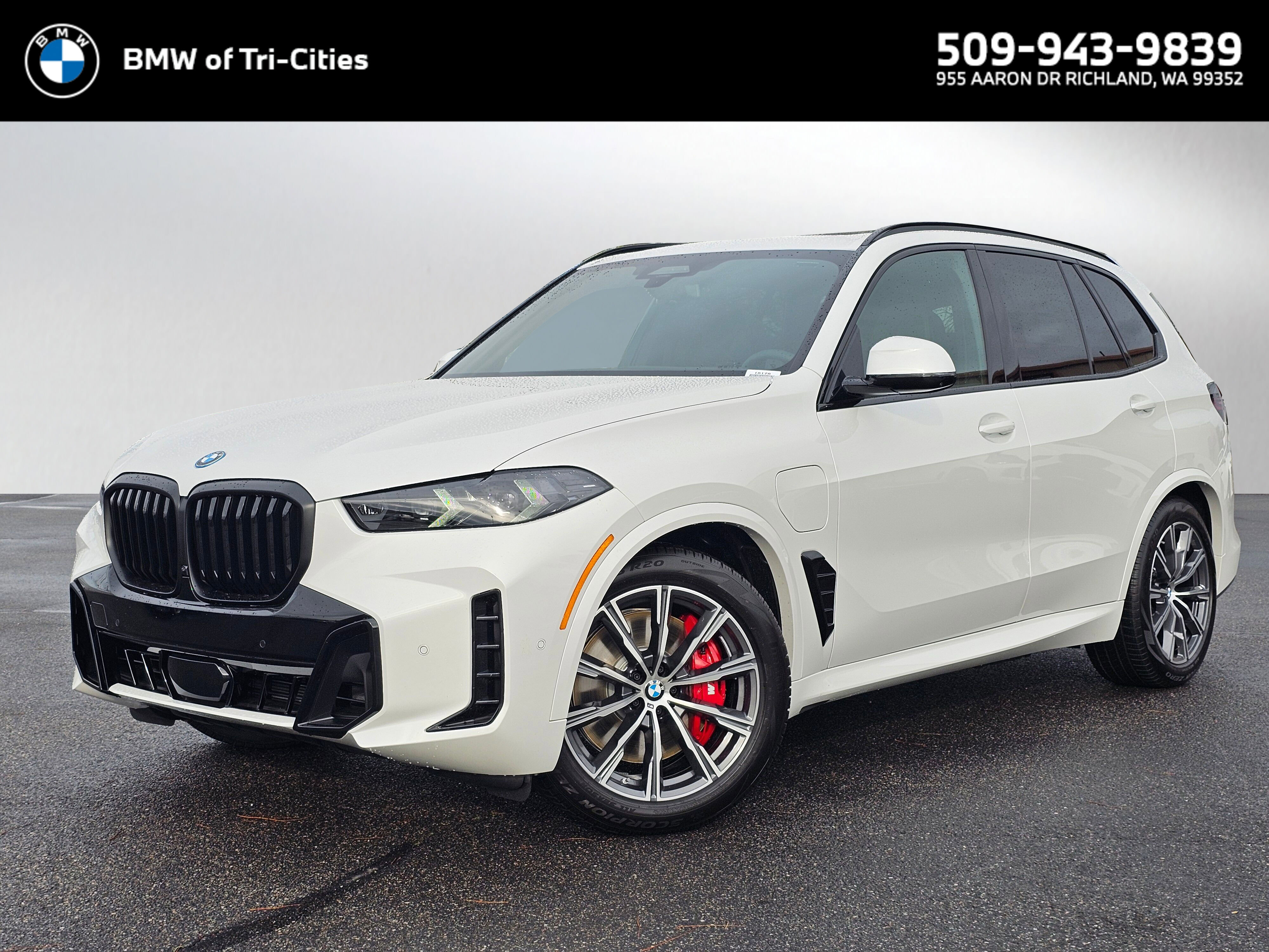 New 2026 BMW X5 xDrive50e w/ M Sport Package image 1