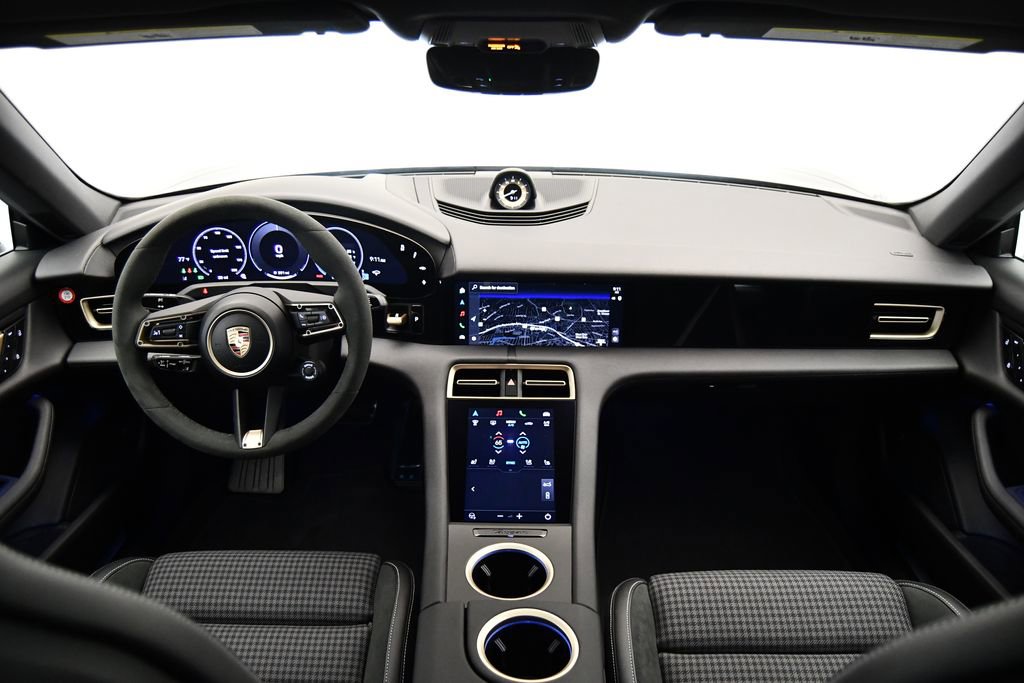 Certified 2025 Porsche Taycan 4S image 23