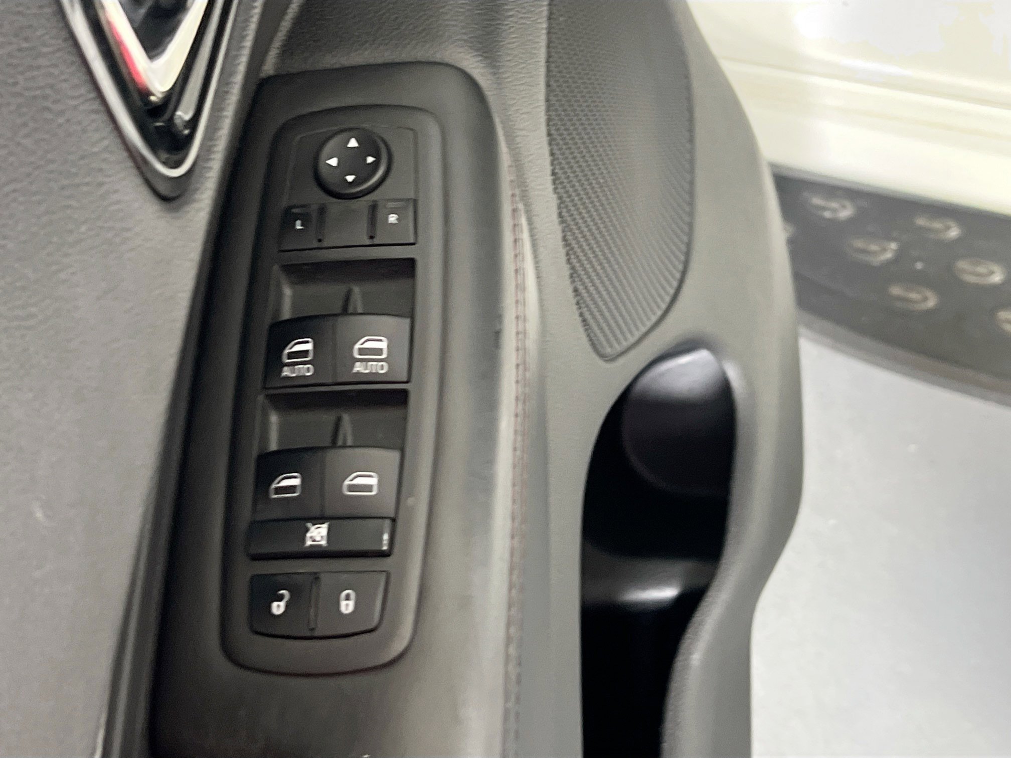 Used 2022 Dodge Durango R/T w/ Blacktop Package image 18