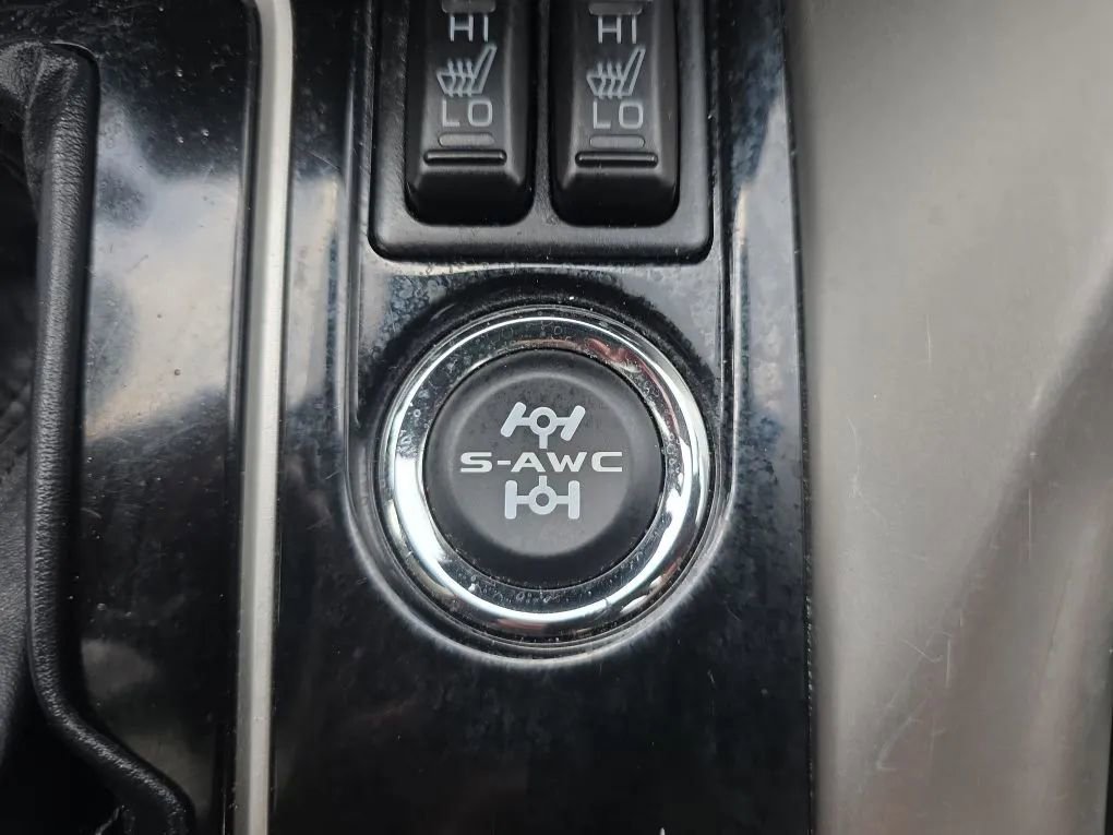 Used 2023 Mitsubishi Eclipse Cross LE image 30