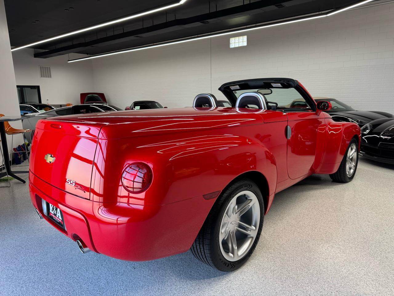 Used 2003 Chevrolet SSR w/ Preferred Equipment Group RWD image 29
