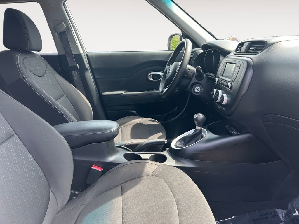 Used 2019 Kia Soul FWD image 25