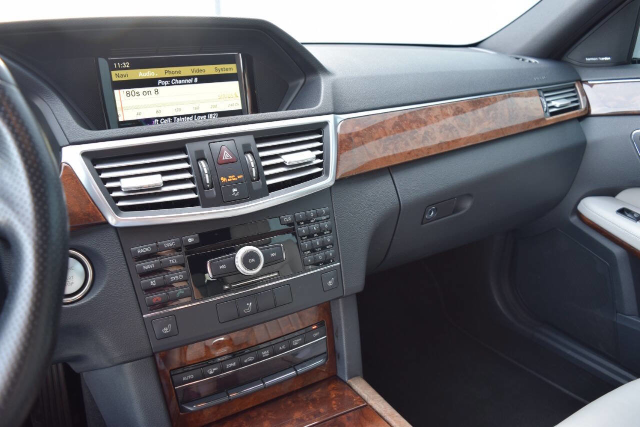Used 2011 Mercedes-Benz E 350 4MATIC Wagon image 31