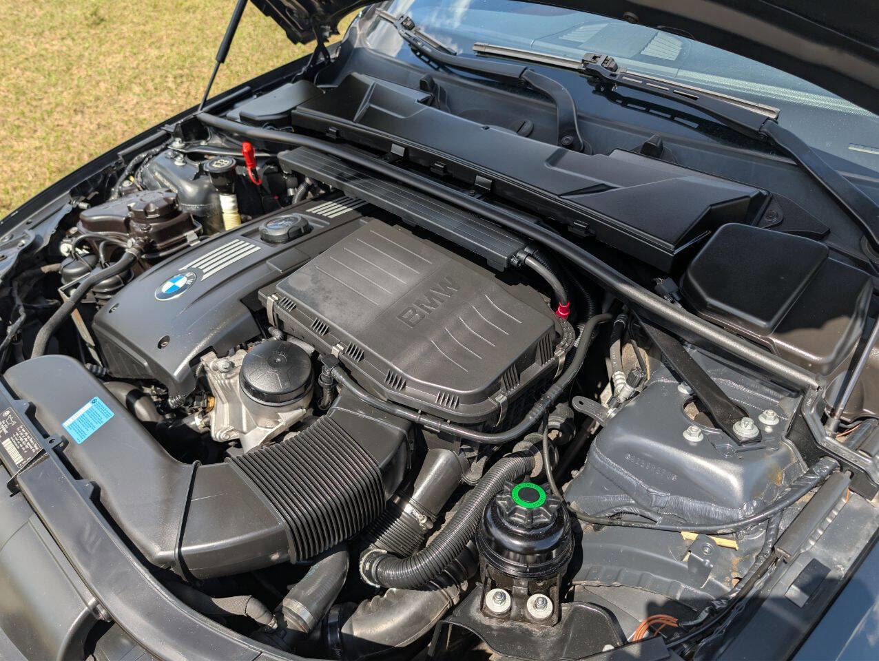 Used 2008 BMW 335i Convertible image 24