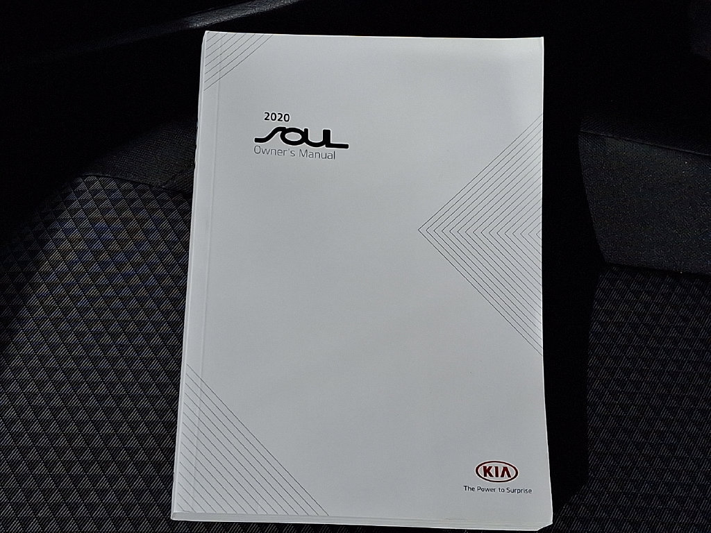 Used 2020 Kia Soul LX FWD image 29