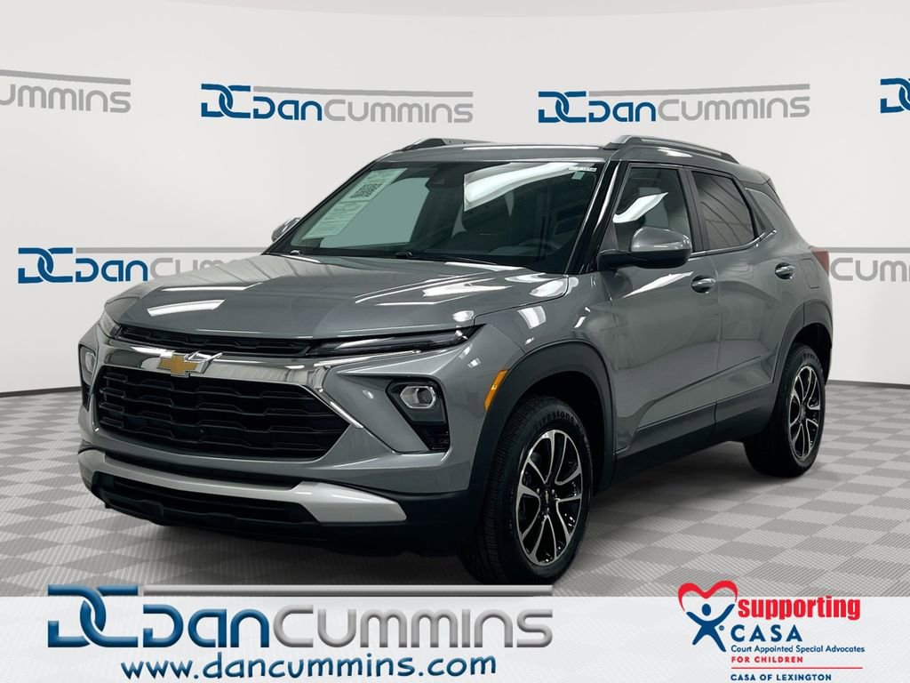 Used 2025 Chevrolet TrailBlazer LT AWD/4WD image 1