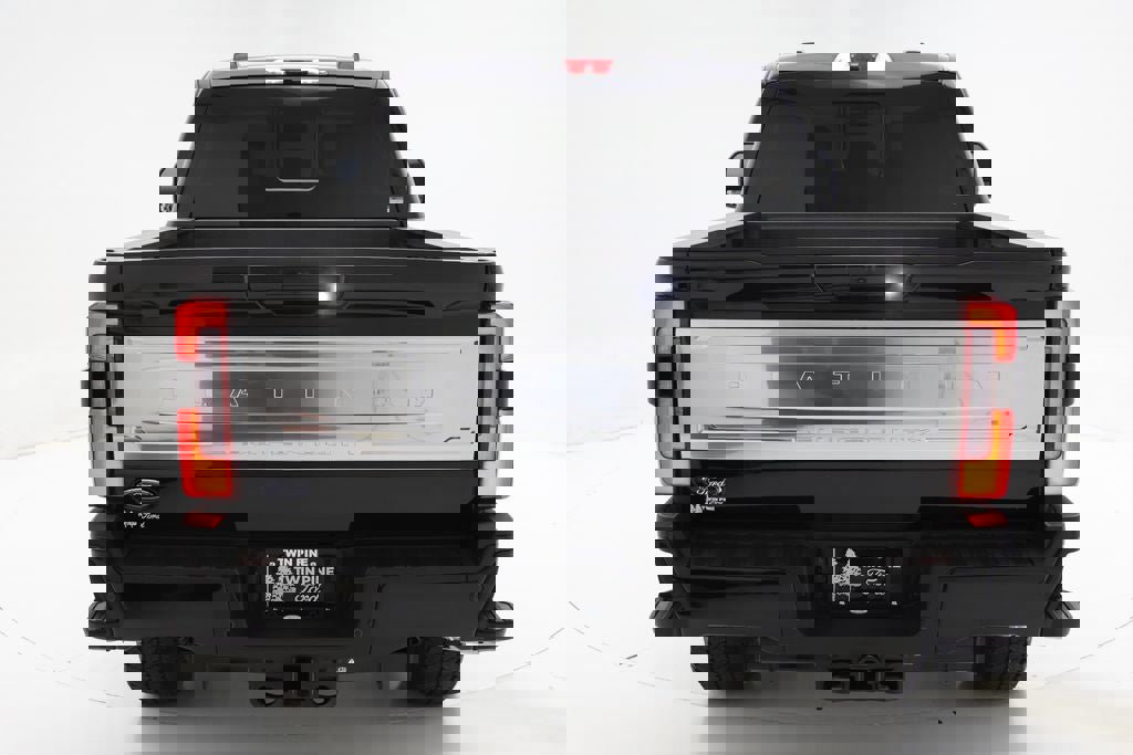 Used 2025 Ford F250 Platinum w/ Platinum Plus Package image 8