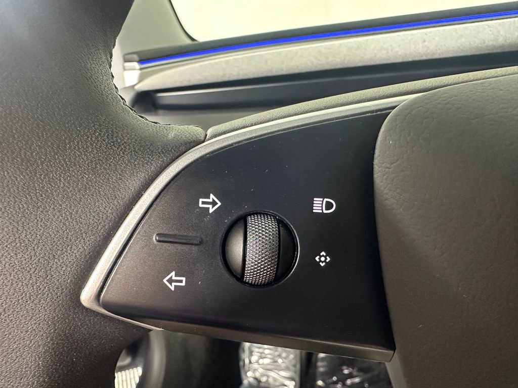 Used 2025 Tesla Model 3 Long Range AWD/4WD image 29